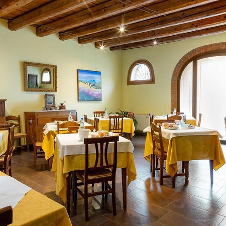 Albergo Ristorante Leon D'Oro 에스테 외부 사진