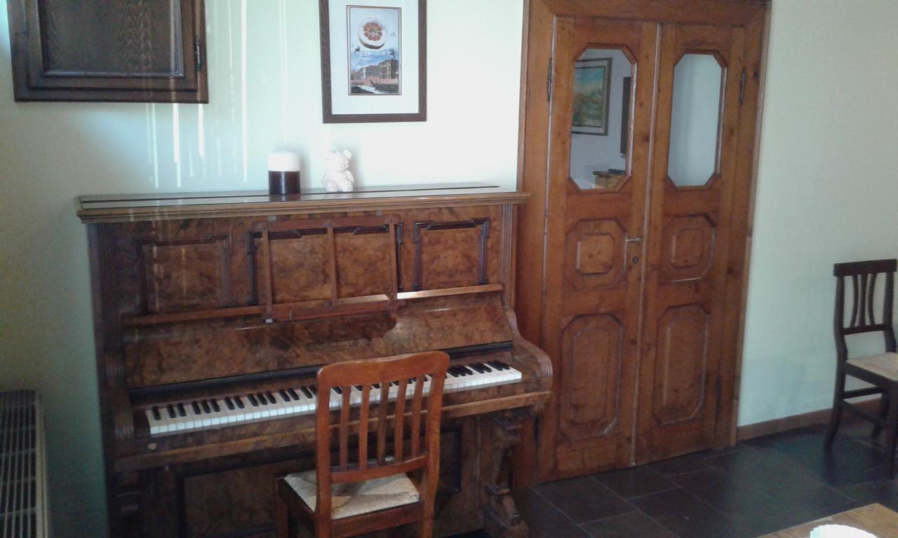 Albergo Ristorante Leon D'Oro 에스테 외부 사진